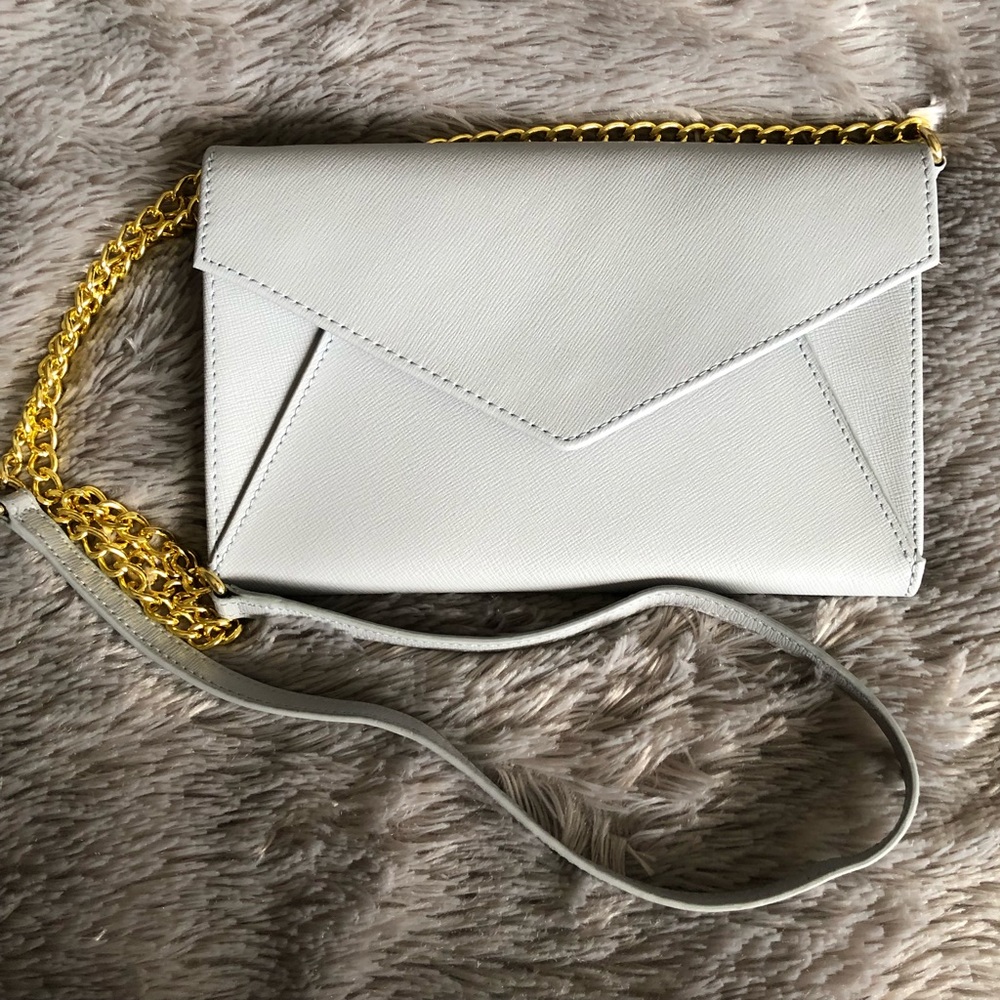 Saffiano leather wallet with golden hardware